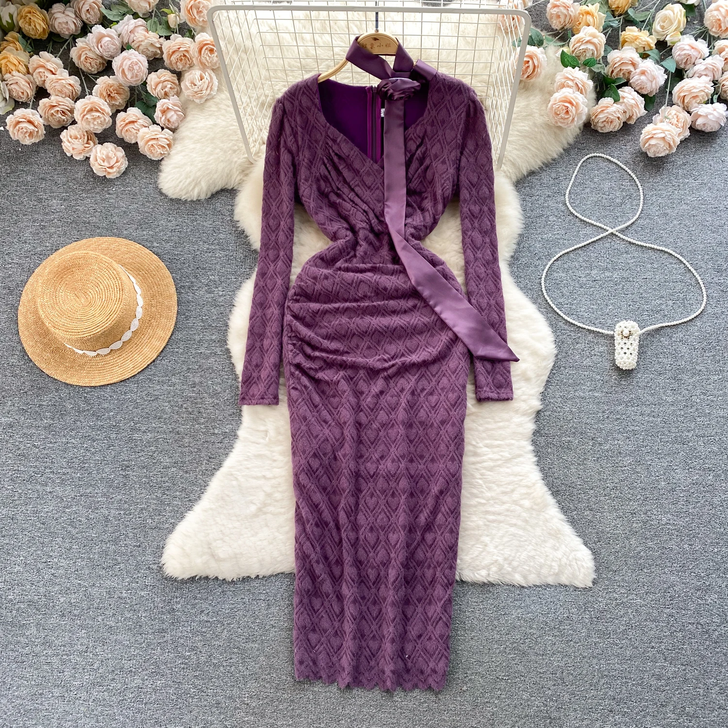 

French Vintage Lace Pleated V-neck Long Sleeves Long Sleeves Dress Casual Women Fashion Autumn Hip Wrap Dress