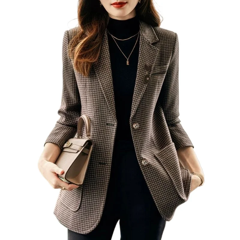 

Woolen Plaid Small Blazer Women's Xiaoxiangfeng Autumn and Winter New High-end Temperament Commuting Casual Thick Suit Top 2026