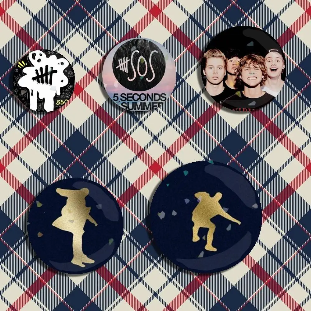 

Popular Rock Band 5-5SOS Laser Badge Creative Pins Brooch for Bag Clothes Hat Decor Gifts Fans Collect