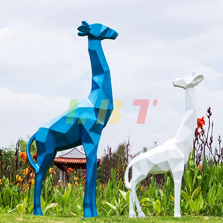 Fiberglass giraffe sculpture outdoor city landscape campus square animal amusement park large decoration