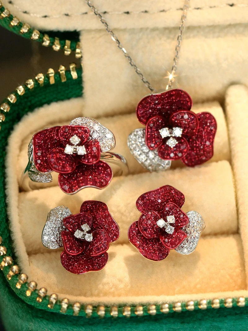 LUOWEND 100% 18K White Gold Necklace Luxury Flower Shape Shiny Diamond Natural Ruby Pendant Necklace for Women Fine Jewelry view 4