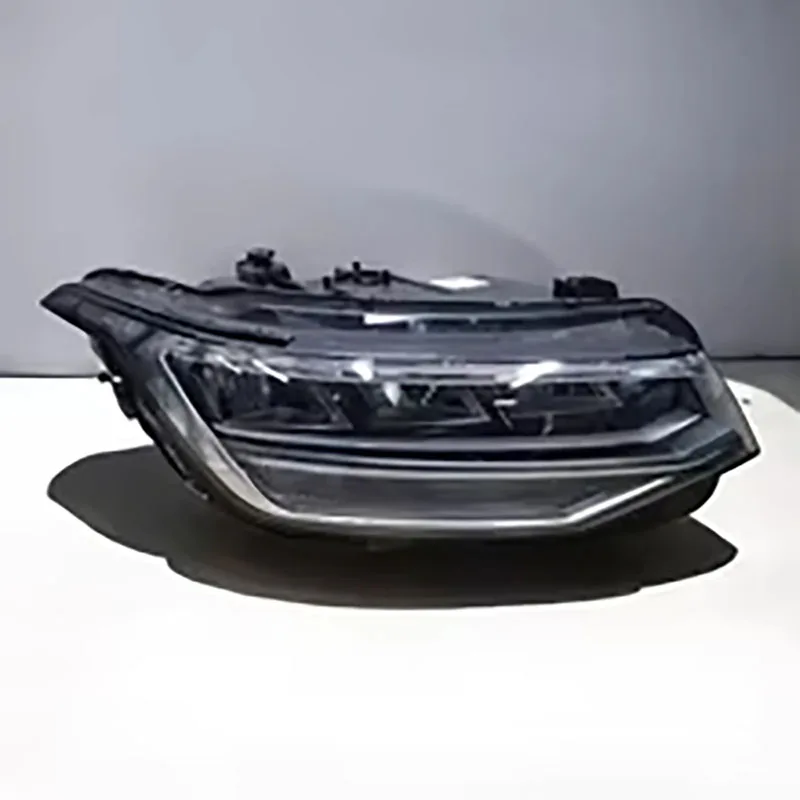

For Volkswagen 2022 Tiguan low-End Configuration Car Headlight Vehicle Upgrade OE5NH941035 5NH941036