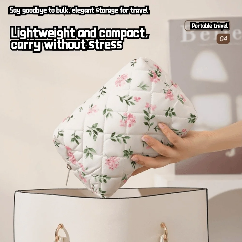 Quilted Makeup Bag Lightweight Flower Printed Travel Toiletry Handbag Large Capacity Data Cable Storage Bag for Women