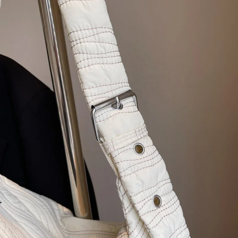 

Lightweight Nylon Crossbody Bag Women Gradient Color Adjustable Strap Multi-Pocket Durable Hot-Selling Daily Bag​