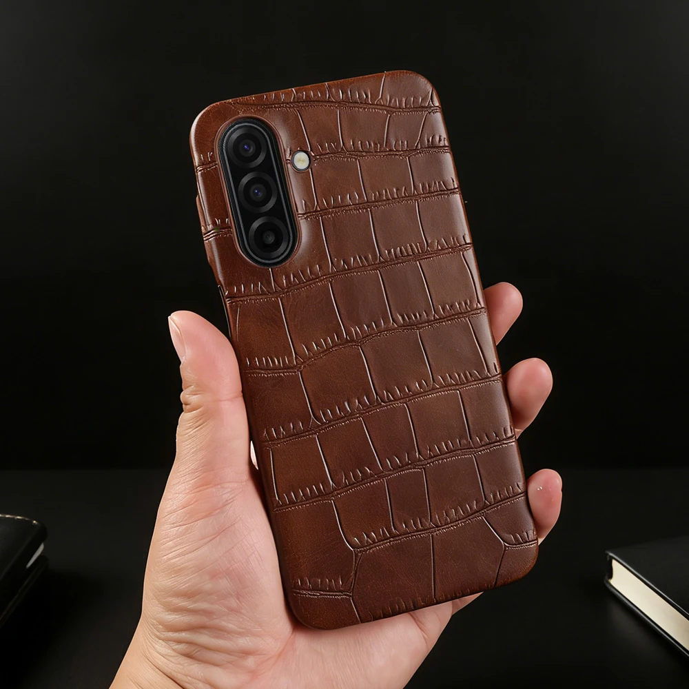 Etui z wysokiej jakości skóry krokodyla do Samsung Galaxy A17 A16 A36 A54 A55 A56 A26 A35 A15 S24 S25 FE S26 Plus, obudowa na telefon, tylna osłona — zdjęcie produktu 6