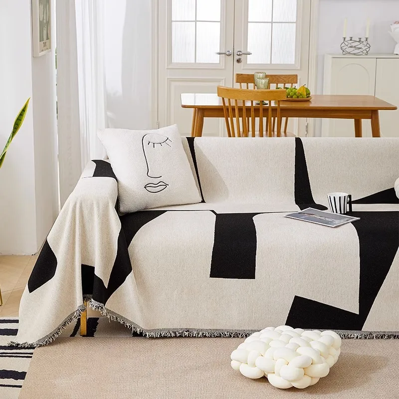 Geometric Pattern Printed Sofa Towel for Living Room Cozy Chenille Knee Blanket for All Seasons Double Face Usable Couch Covers