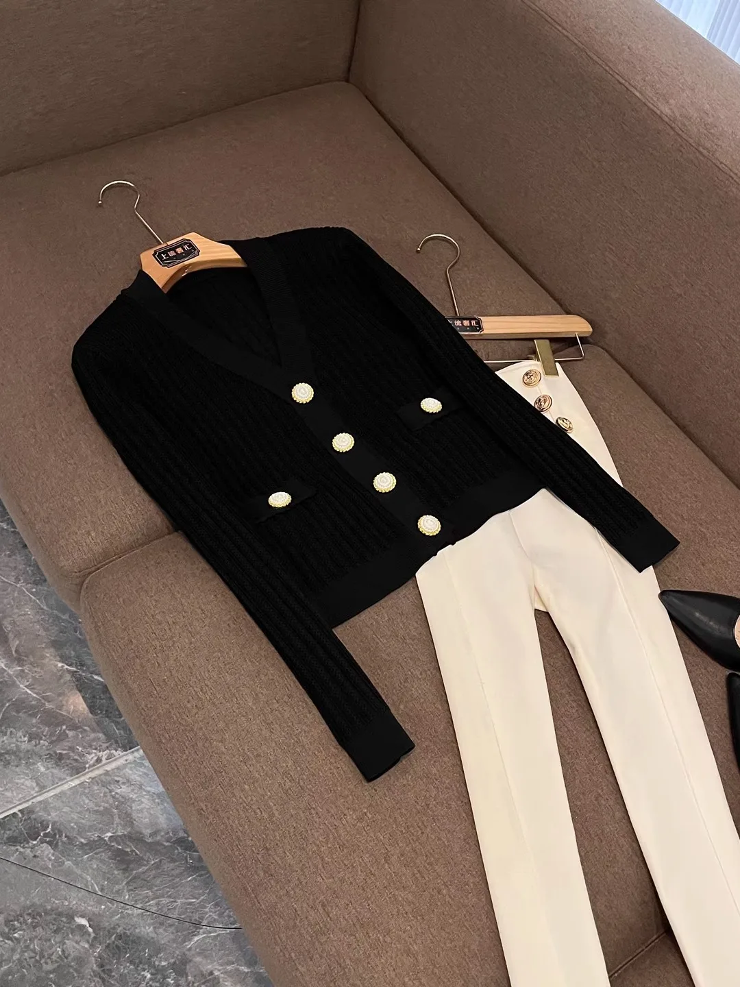 

Моющийся высококачественный вязаный свитер для женщин Ele Lady Design, зима 2023, Новое поступление, европейский длинный свеч, o...