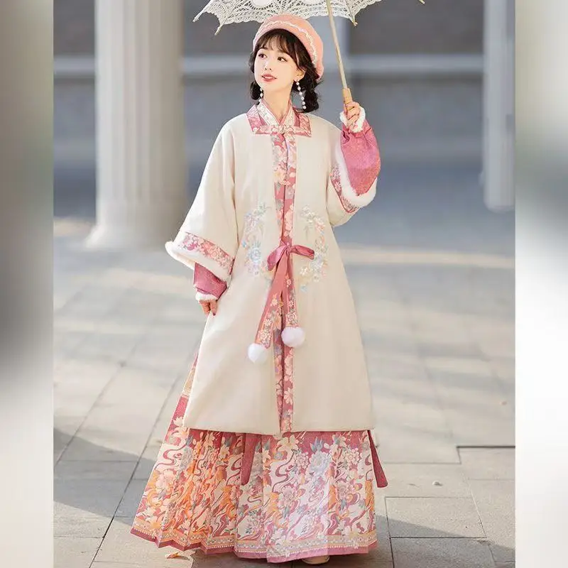 الشتاء محظوظ احتفالي الحدث كوس الملابس رشاقته السنة الجديدة التطريز Hanfu المرأة سلالة مينغ ساحة طوق معطف طويل متماثل
