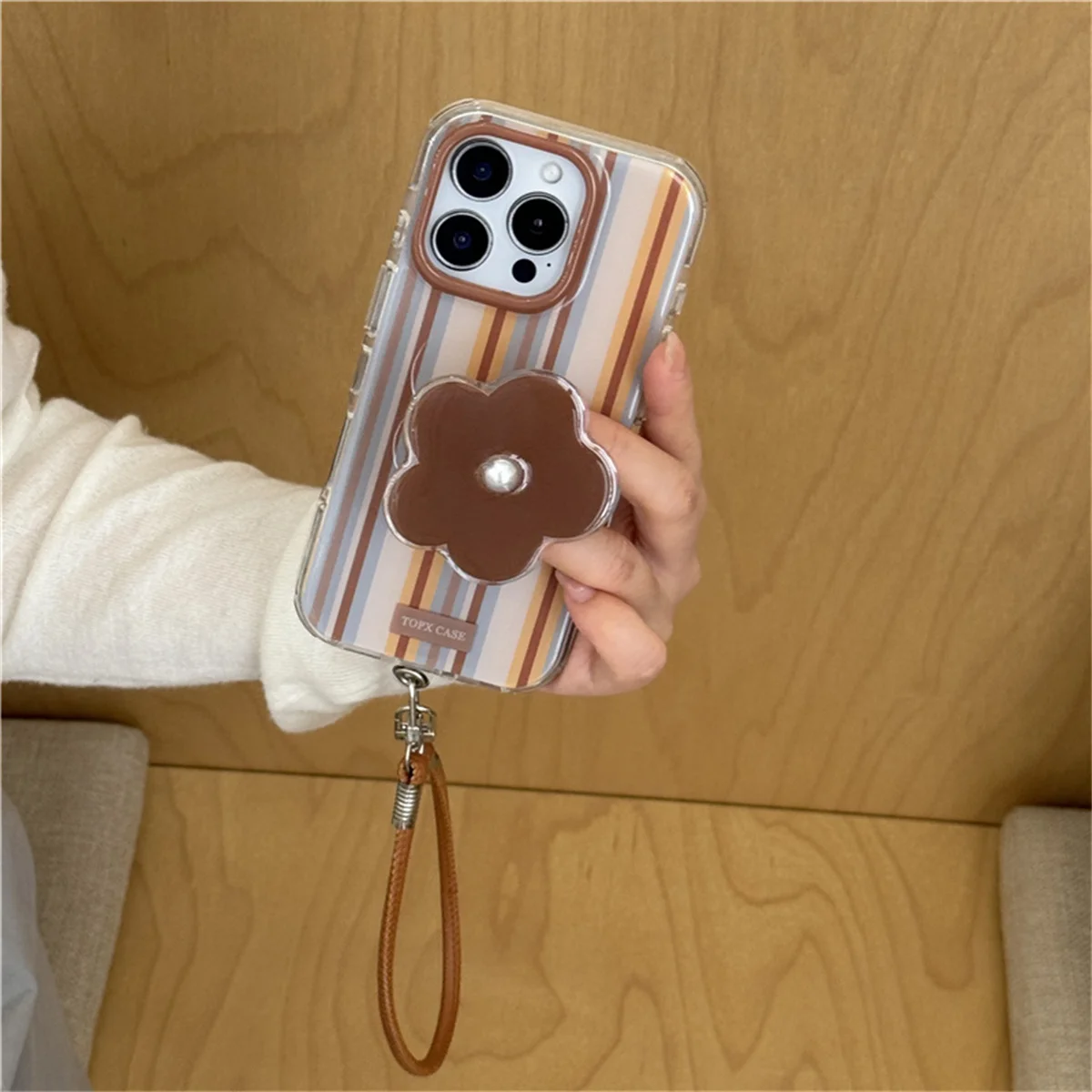 

Fashion Retro Stripe Phone Case For iPhone 16 Pro 15 14 Pro Max Cover with Flower Stand Hand Strap Protective Cases