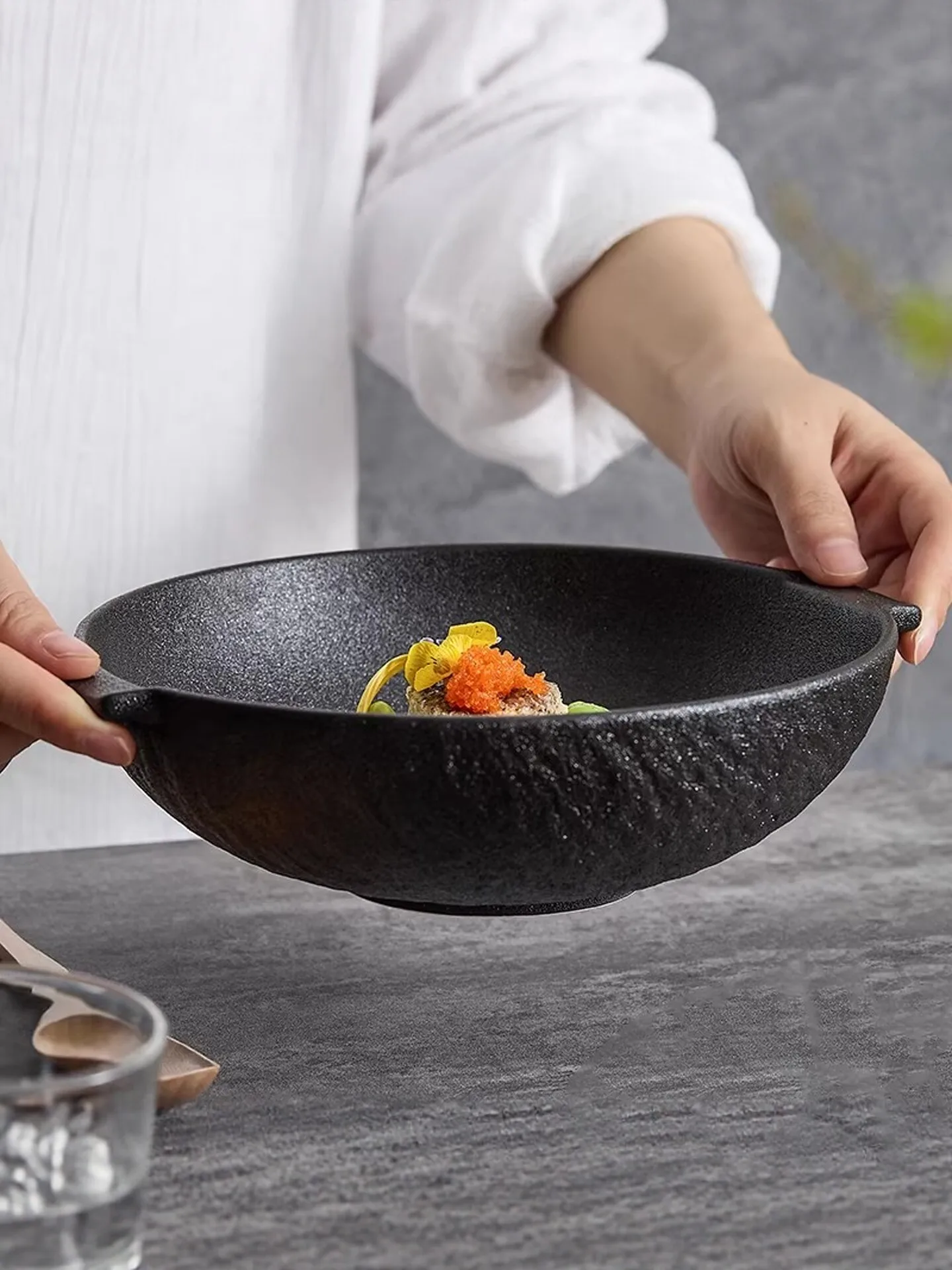 Double Ear Ceramic Soup Bowl Spicy Hot Pot Fish And Noodles Bowl Heat Resistant round Shape Microwave Oven Safe Dishwasher Safe