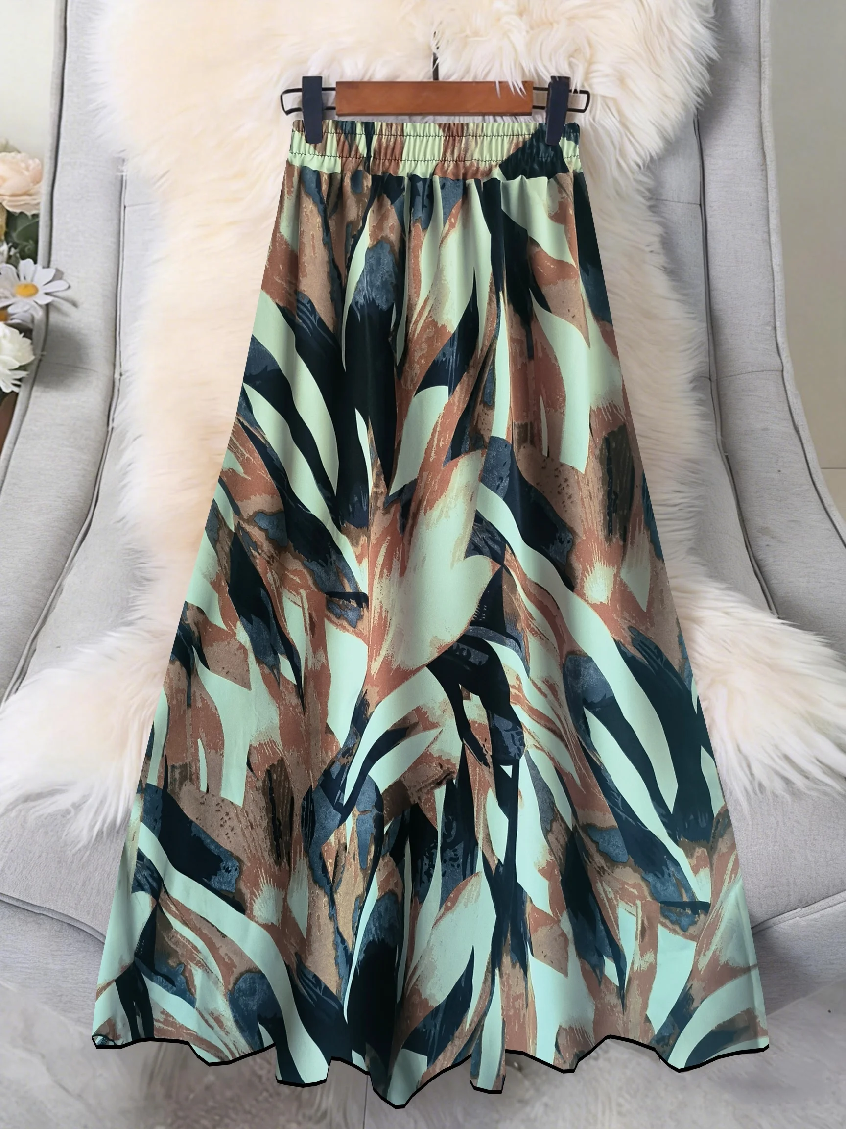 Plus Size Women's Elastic Waist Color Block Printed Long Flared Skirt