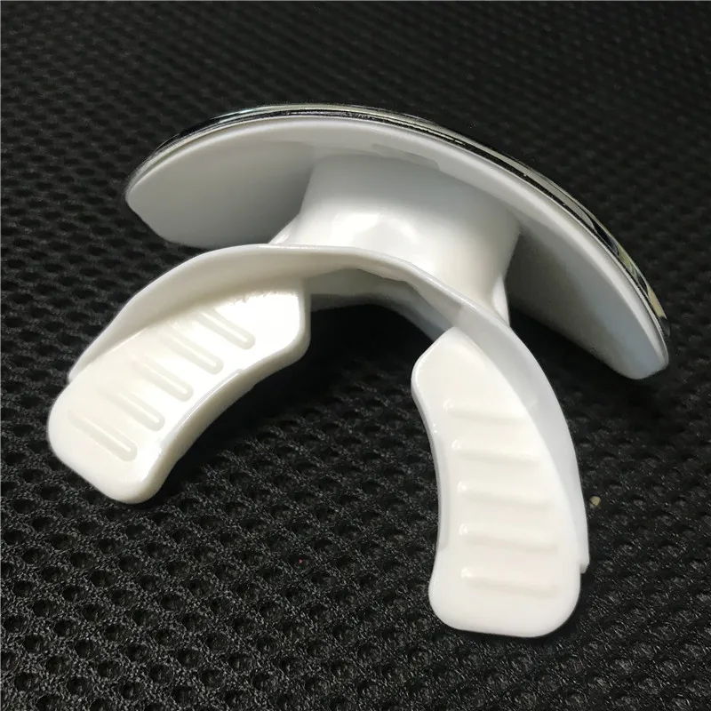 قطعة واحدة من واقي الفم الرياضي لكرة القدم للرجبي عالي التأثير مع حماية للشفاه من الكروم