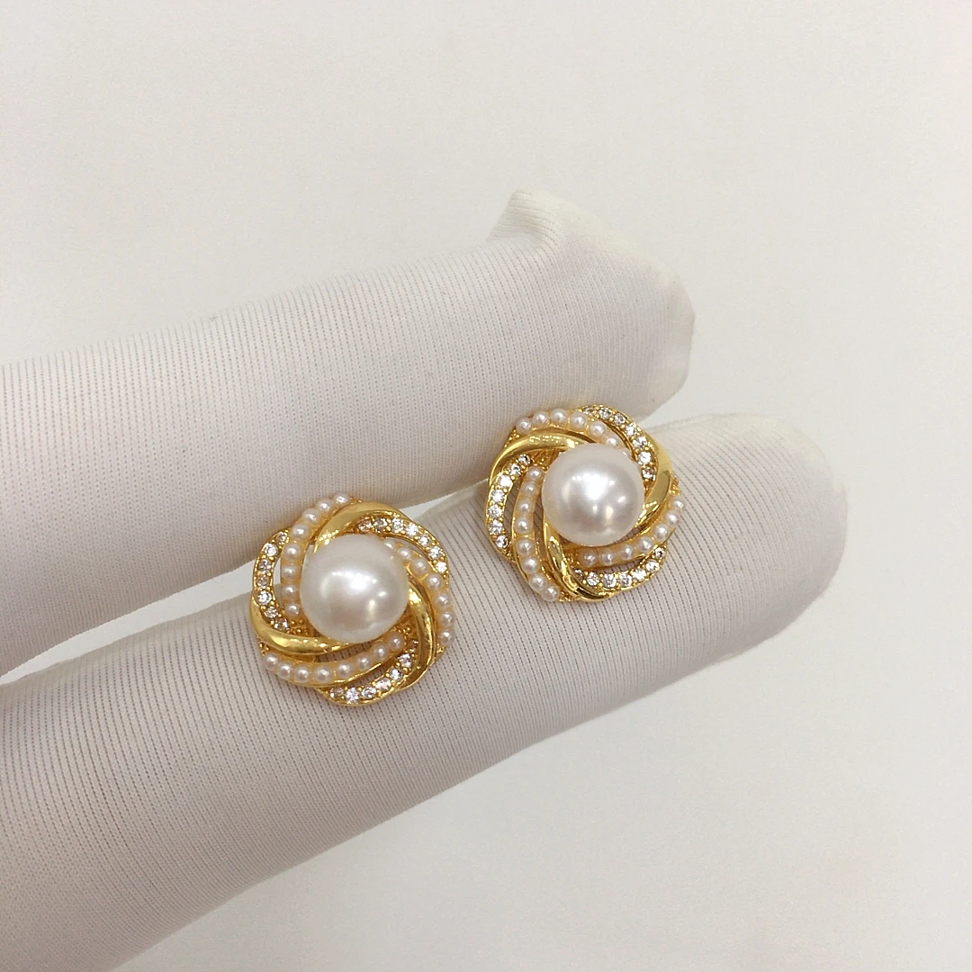 ZHBORUINI New Natural Freshwater Pearl Earrings For Women With A High-End Feel Wrapped Around Bird's Nest Pearls 14K Gold-Plated