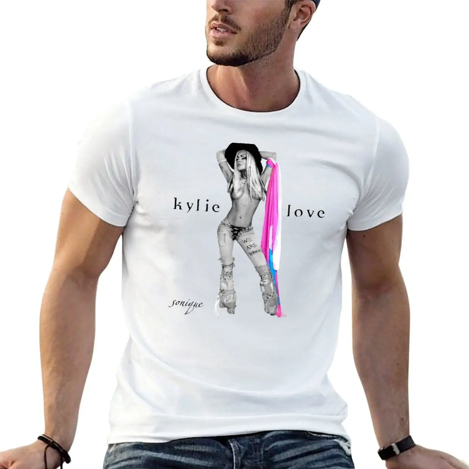kylie sonique love T-Shirt topping tops Short sleeve tee men