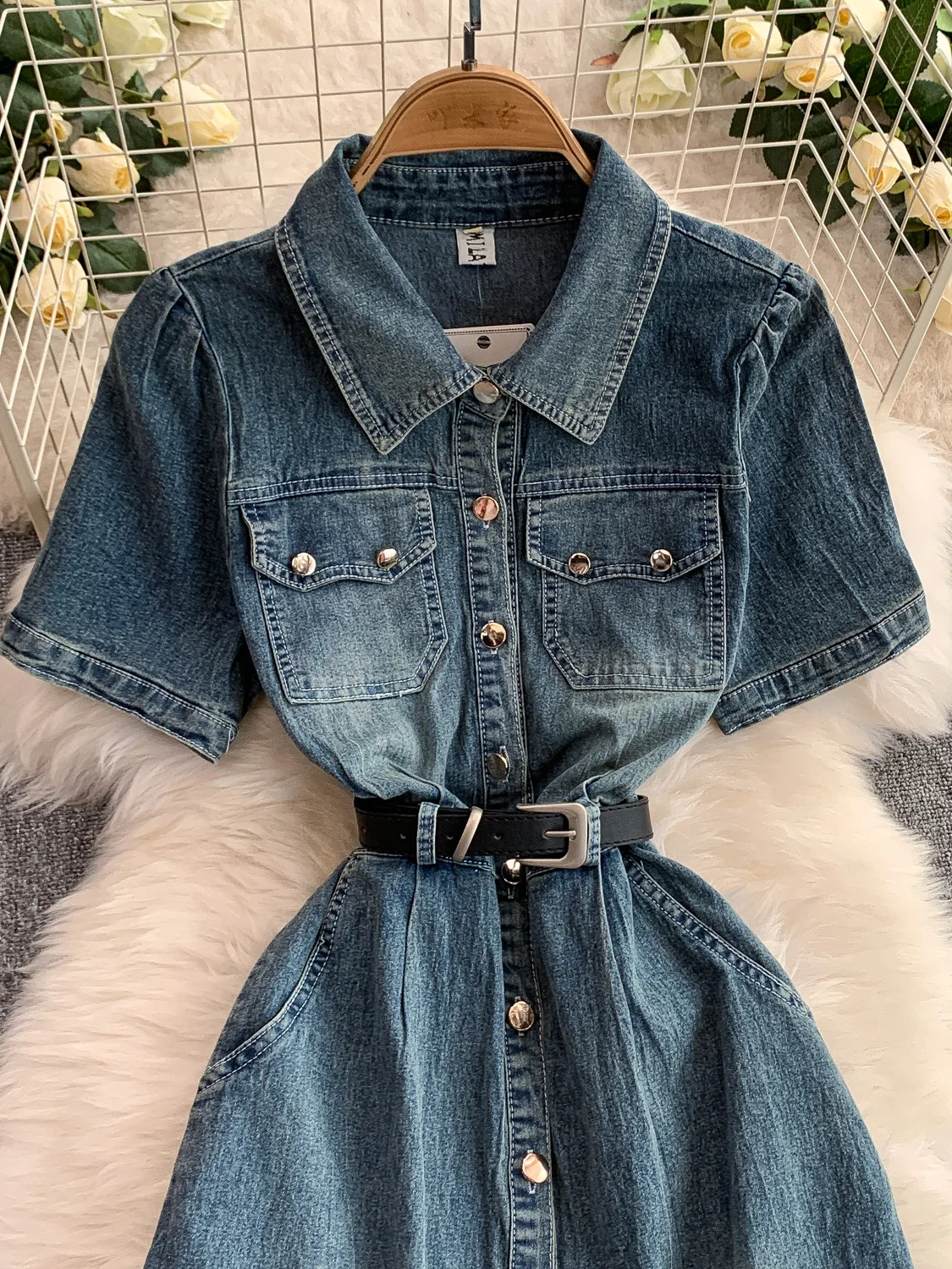 ライトブルー ポロカラー デニムワンピース レディース Aライン ミディ丈スカート シングルボタン 細見えデザイン 春夏 韓国風 半袖