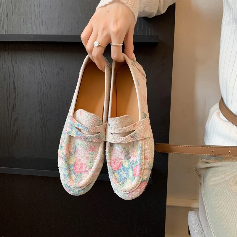 2026 Autumn New Fashion High Quality Cow Suede Women Loafers Shoes Round Toe Slip on Casual Middle Heels Walk Print Pumps