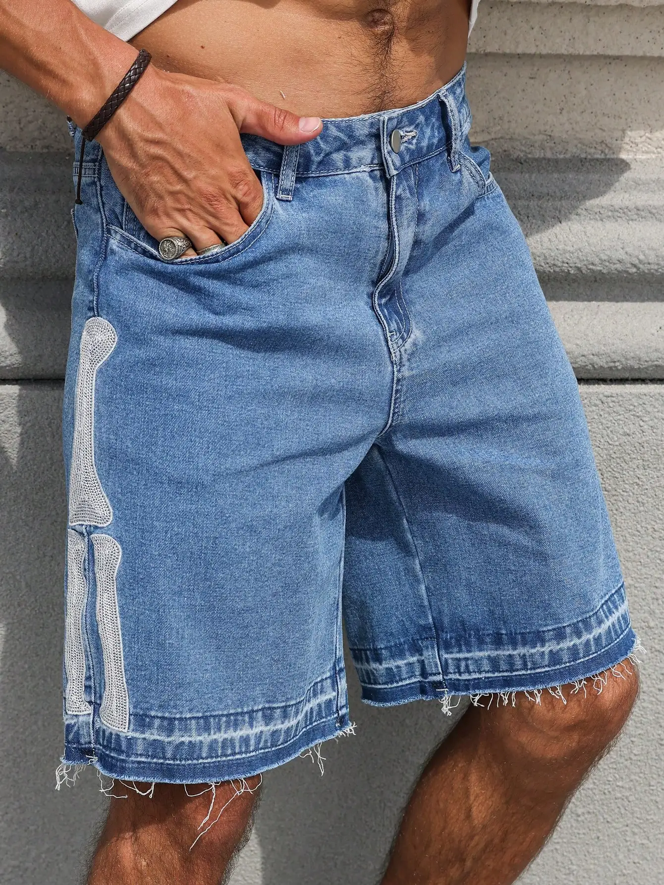 Men's Bone Embroidered Denim S - Shorts Denim Frayed recension och pris