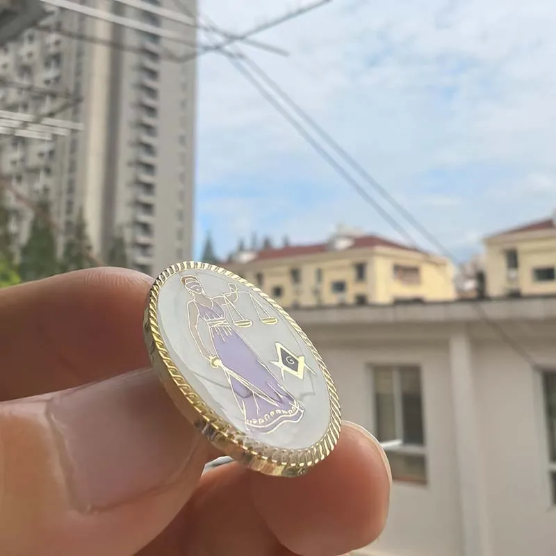 100 قطعة دبابيس التلبيب السيف الله شارة البناء مهنة المحامي العدالة المحامي بروش الماسوني #1