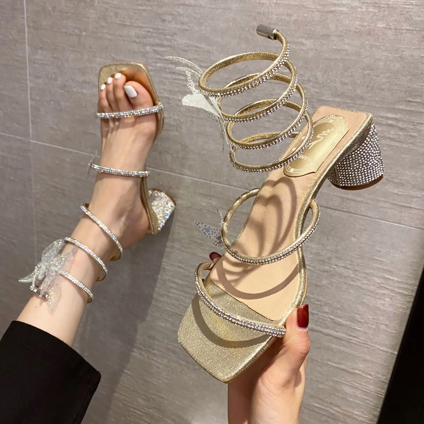 2023 Summer Fashion Luxury Rhinestone Snake Winding Butterfly Thick Heel Party Wedding Women's Sandals