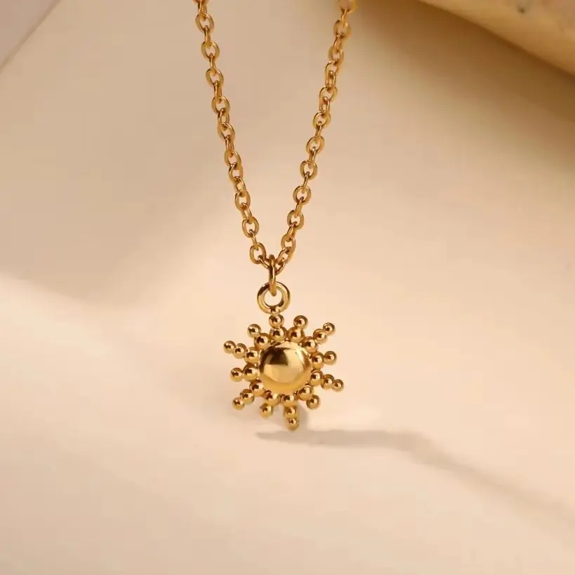 Edelstahl-Sonnenanhänger-Halskette für Damen, 18K vergoldet, geometrische Halskette, klassischer Schmuck, Accessoires für Frauen
