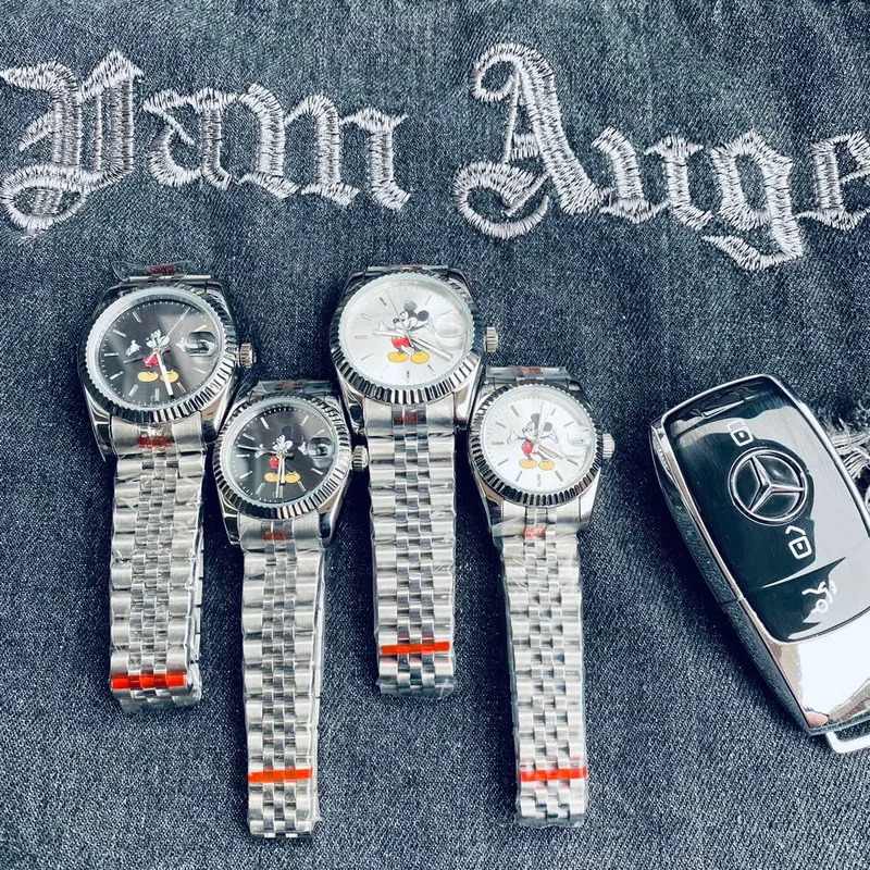 ​ ​ Reloj de buceo de lujo para hombre, movimiento de cuarzo, cristal de zafiro de acero inoxidable, bisel giratorio luminoso resistente al agua hasta 200M, 2025