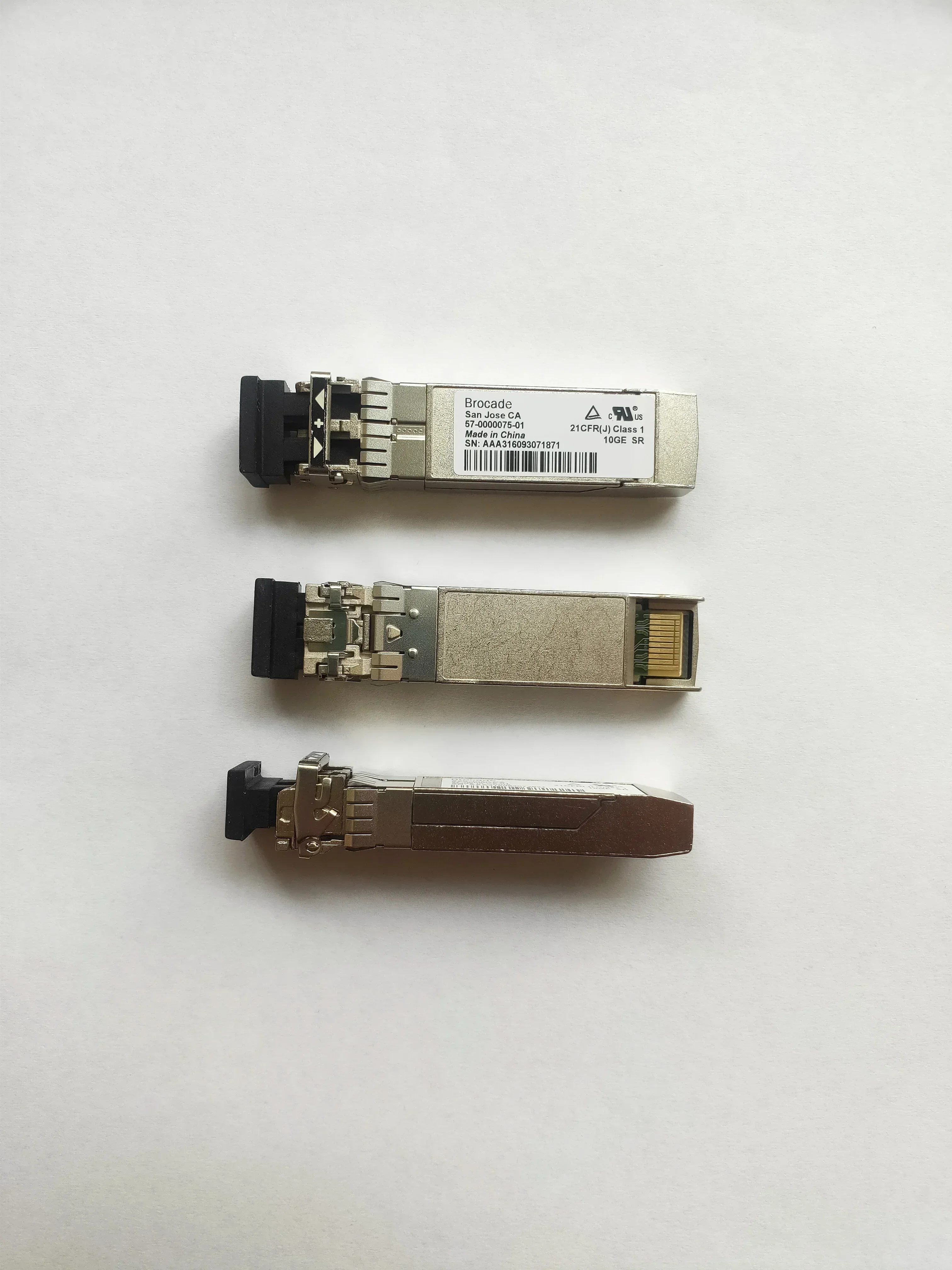 1PCS Original Brocade 10g sfp/57-0000075-01/SFP+ 10GE SR 300m 850nm BR-1020/10G Transceiver Optical fiber module/brocade sfp