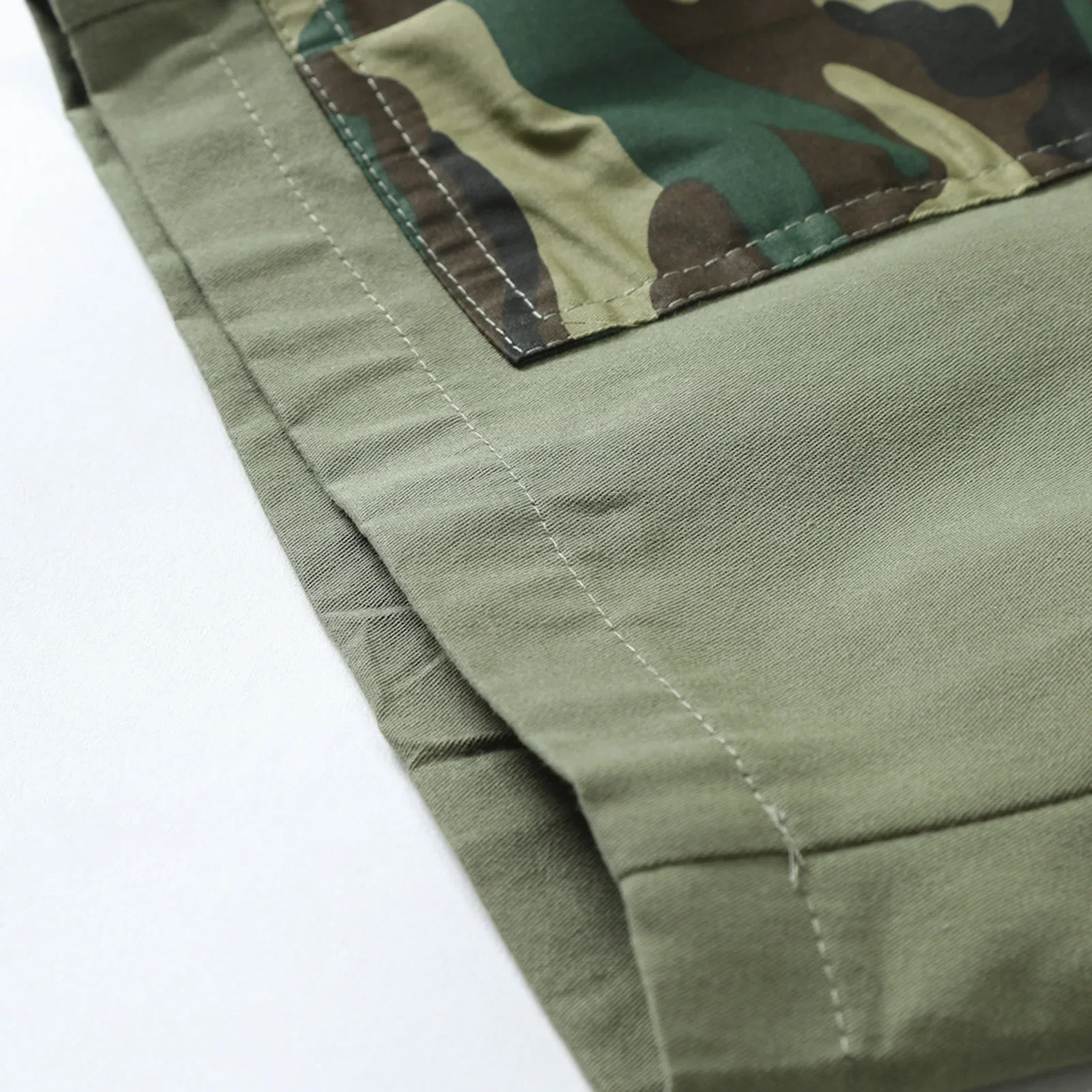 Ropa de playa Pantalones cortos cargo para hombre Pantalones sueltos informales por debajo de la rodilla Cintura elástica Pantalones para correr al aire libre de talla grande