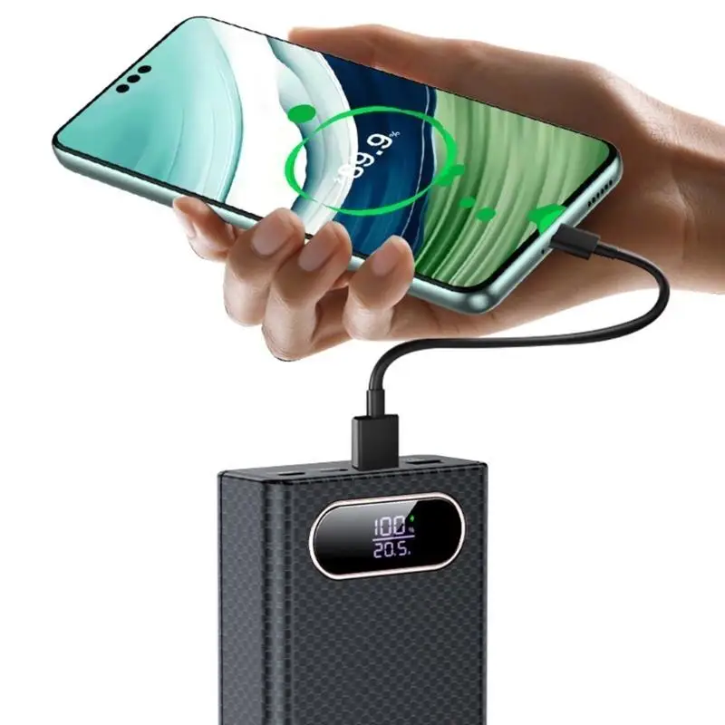 

R53C Съемный USB-футляр для батарейного отсека 6 шт. 21700. Быстрый и безопасный доступ к источнику питания.