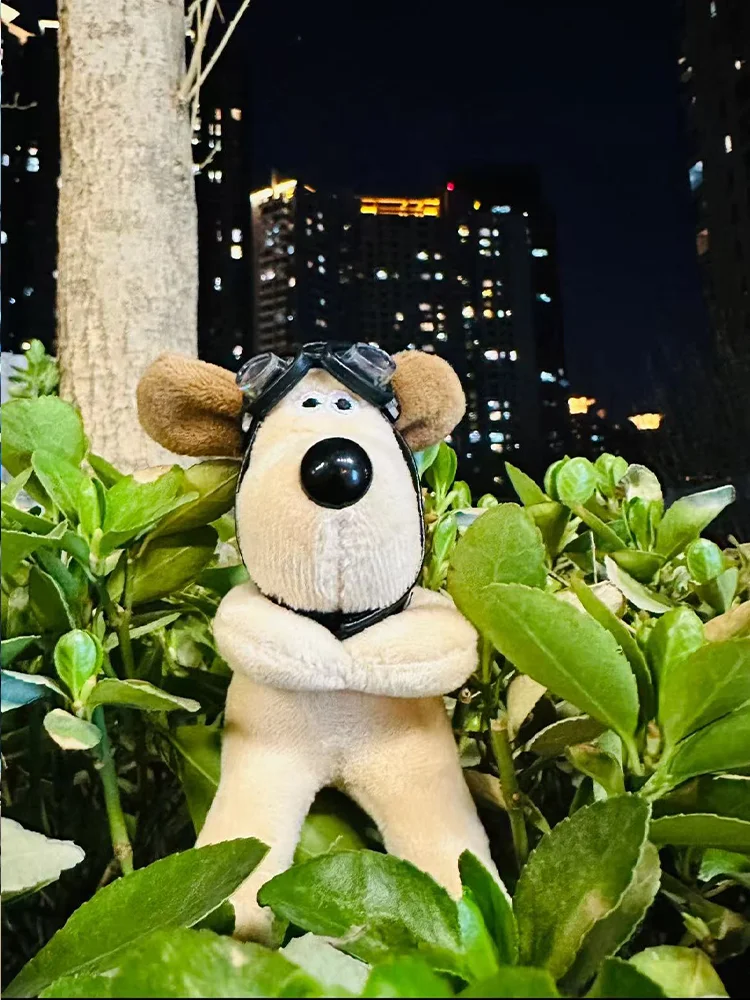 Cartone animato carino guardaroba decorazione bambola indicatore di direzione per auto tergicristallo ciondolo decorazione interna auto peluche bambola auto