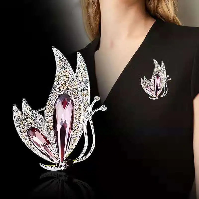 Luxury Crystal Butterfly Brooches For Women Rhinestone Elegant Fashion Animal Brooch Pins Dress Suit Accessories Jewery Gifts