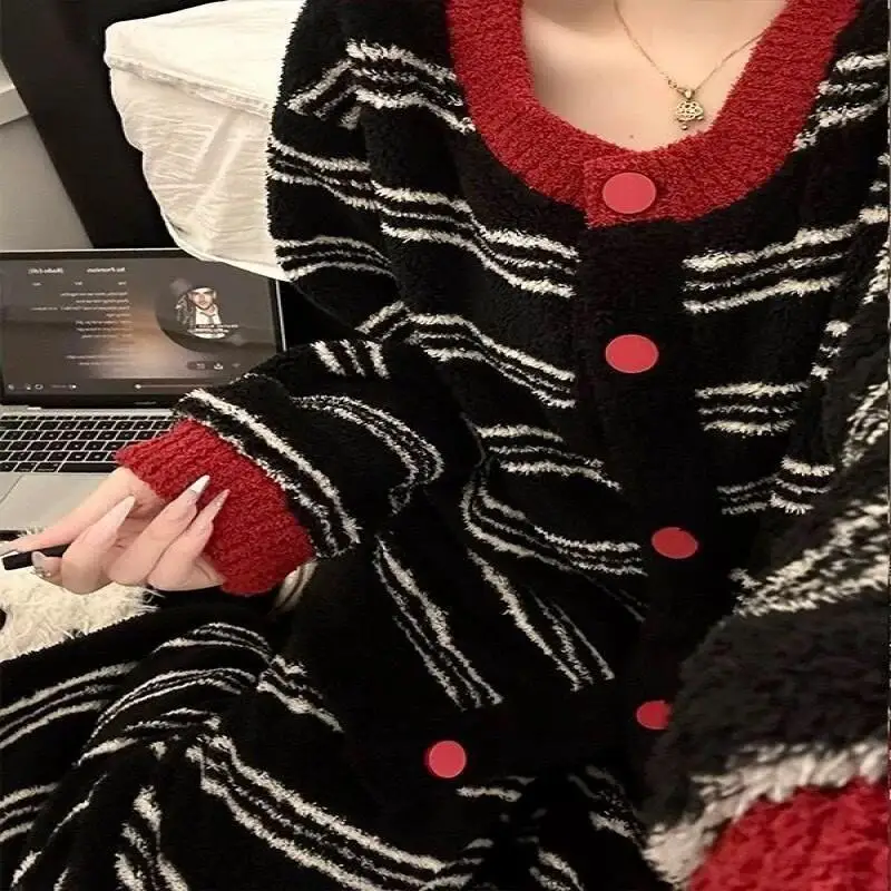 Coral-Shaped Women's Pajama Set Fashionable Home Clothes, Pajamas Women's Warm Winter Pajamas Cute and Soft Pajama Set Pj Set