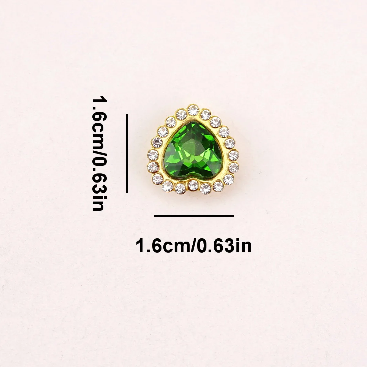 16x16mm Herzförmiger Glaskristall mit Strasssteinen in Goldfassung. Zum Aufnähen auf Kleidung, Schuhen, Handarbeiten, DIY-Verzierung. – Detail 2