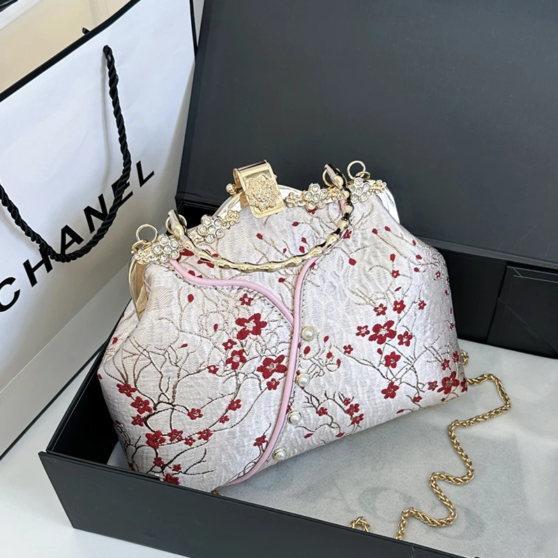 

Jacquard Embroidery Handbag Ethnic Style Women's Bag Fashion Clutch Bag Small Shell Crossbody Bag Ladies Party Purse Clip Bag
