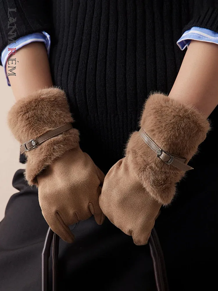 [LANMREM] Fashion Faux Fur Spliced Design Gloves For Women Solid Thick Warm Outdoor Female Clothes 2024 Winter New 26C1554