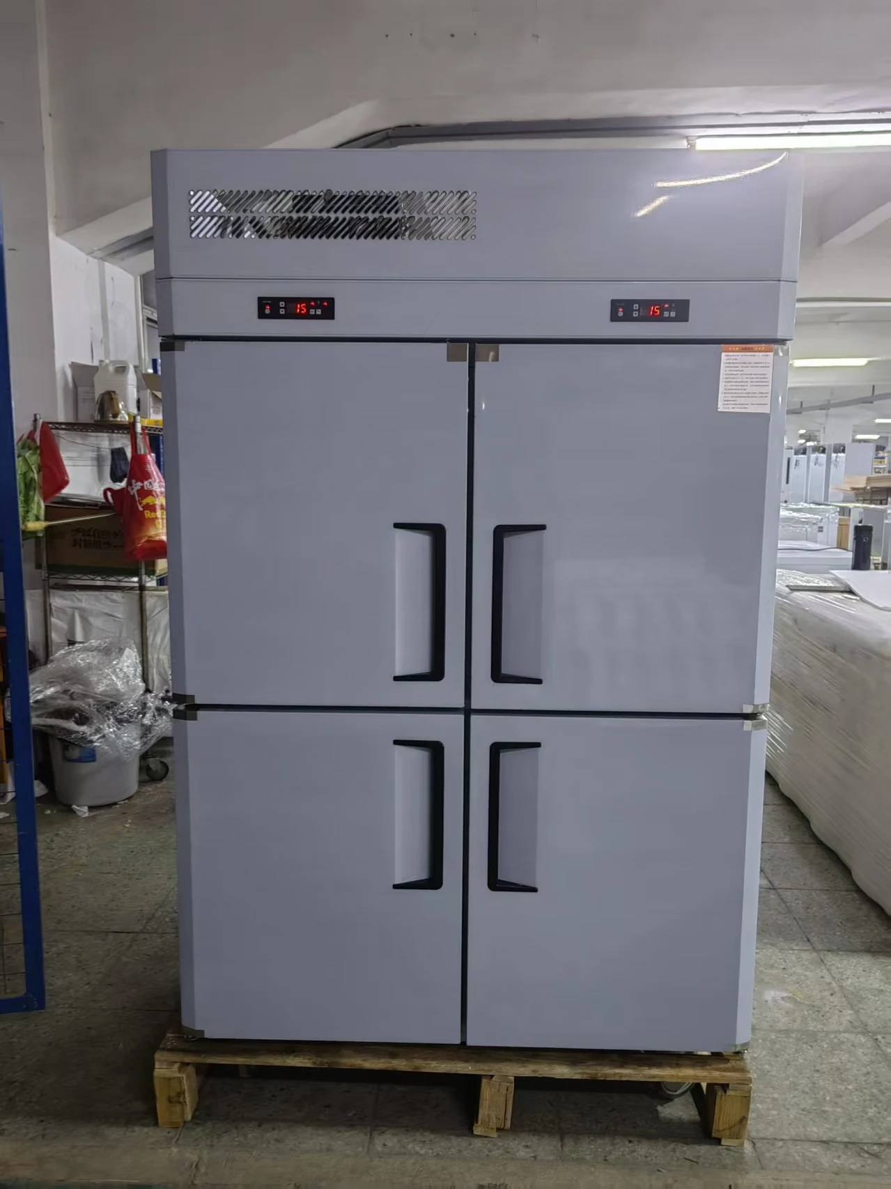 Commercial 4 Door Upright Refrigerator Freezer 915L Stainless Steel Dual Temperature Air Cooling For Restaurant Kitchen