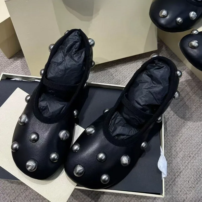 

New Retro Womens Mary Jane Shoes Exquisite Rivet Casual Shoes for Woman Fashion Ballet Flat Shoe Designer Shoes Zapatos De Mujer