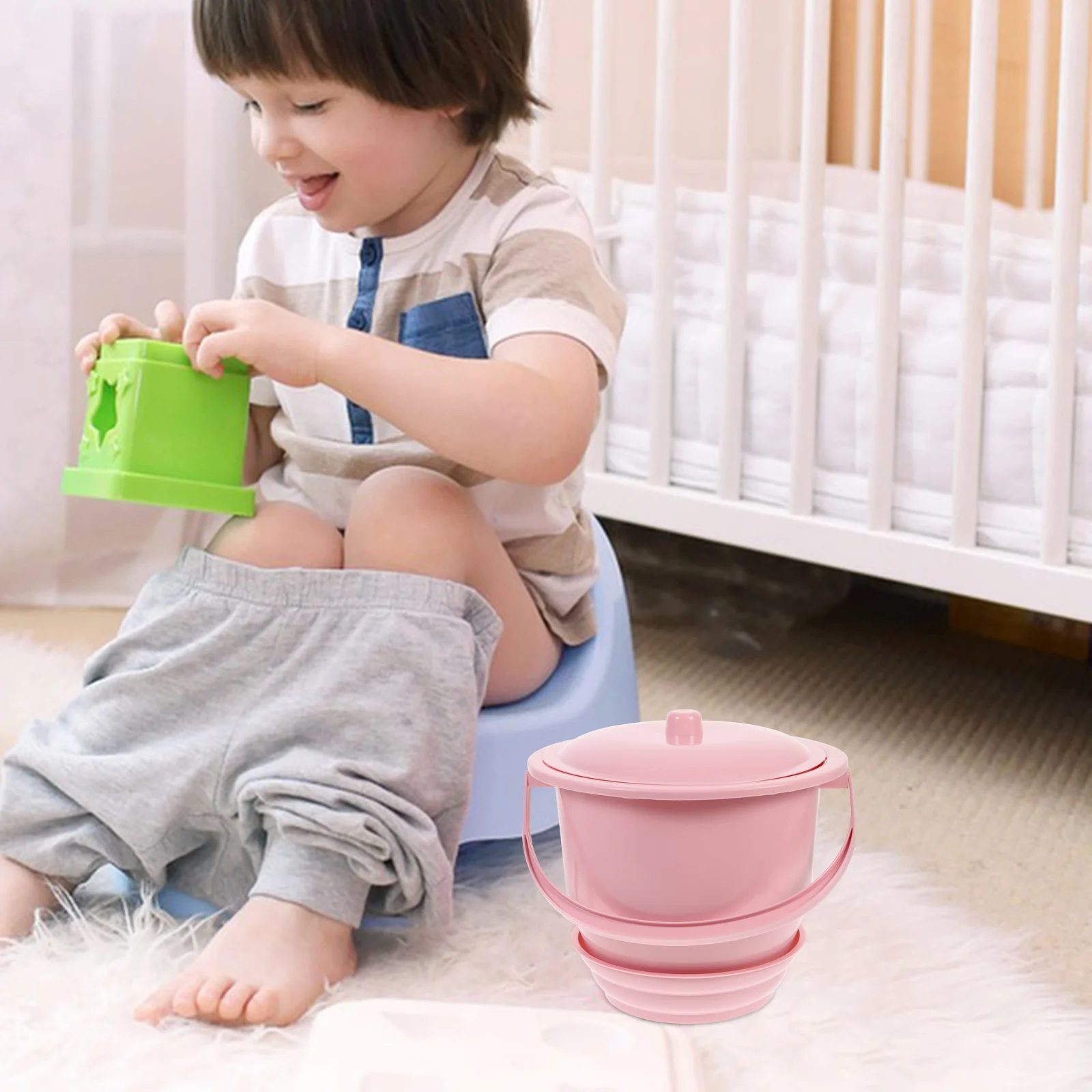 

1Pcs Heavy-Duty Urinal Bucket Easy Clean Non-Stick Surface Handheld Spittoon for Night Use Simple Design Long-Lasting Plastic