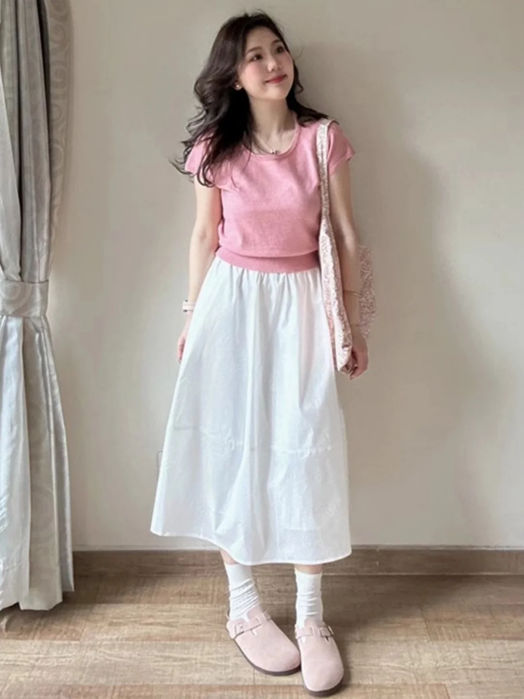 

Summer 2026 New OOTD Elegant Korean Style Half Skirt Set Women's Fashion Casual Breathable High Waist round Neck T-Shirt