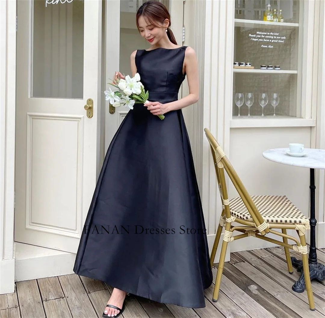 

FANAN A-Line Boat Neck Evening Party Dresses Korea Satin Sleeveless Black Simple Wedding Women Formal Gowns Event Prom Gowns