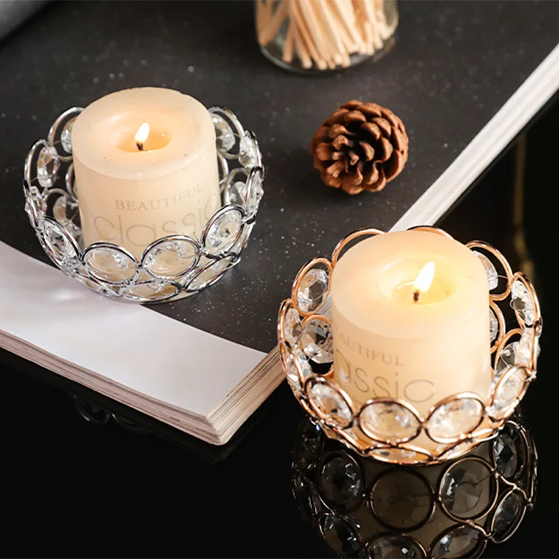 

Wedding Crystal Candlestick Creative European Dinner Metal Candle Cup Candlelight Romantic Model Gold and Silver Soft Decoration