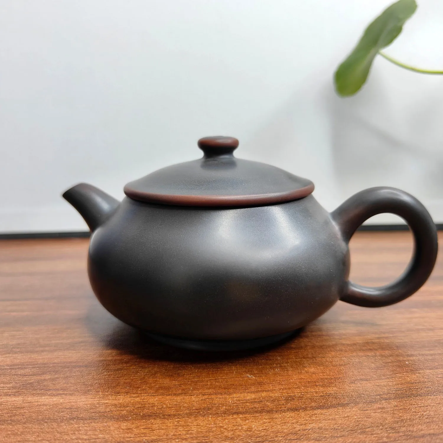 Nixing pottery teapot raw ore pure hand-carved bird persimmon picture purple pottery bubble teapot kung fu tea set household