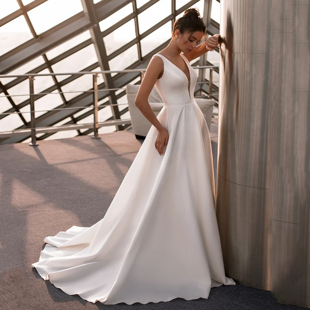 DREAM Customized Elegant Straps Satin A Line Criss-Cross Wedding Dress For Bride Simple V Neck Sleeveless Bridal Dress 2024