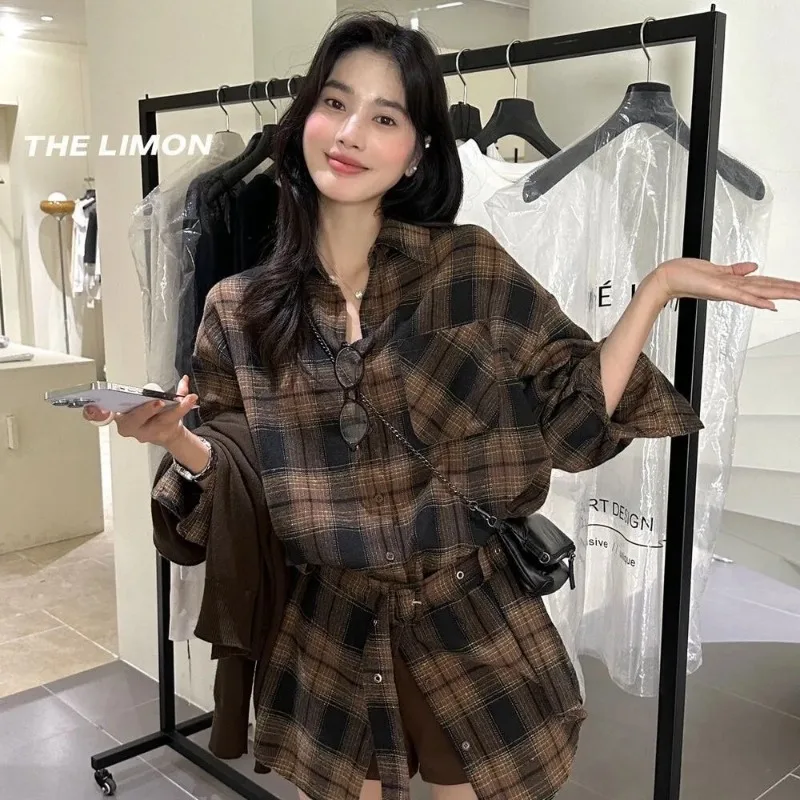 韓国風オールマッチングベルトチェック柄レトロアーティスティックシャツ女性用秋の新ホットスタイル痩身