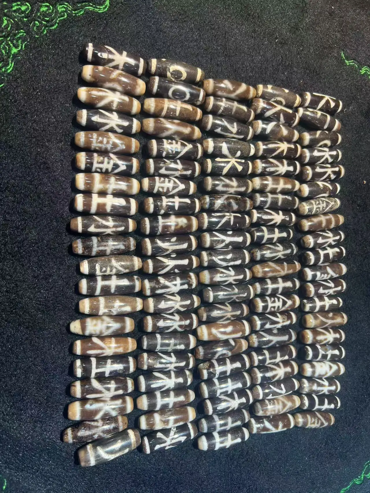 100pcs Taiwan Craft Size 38mm Guanyin Dzi Wholesale God of Wealth Huya Pendant Necklace Beaded Accessories High Quality