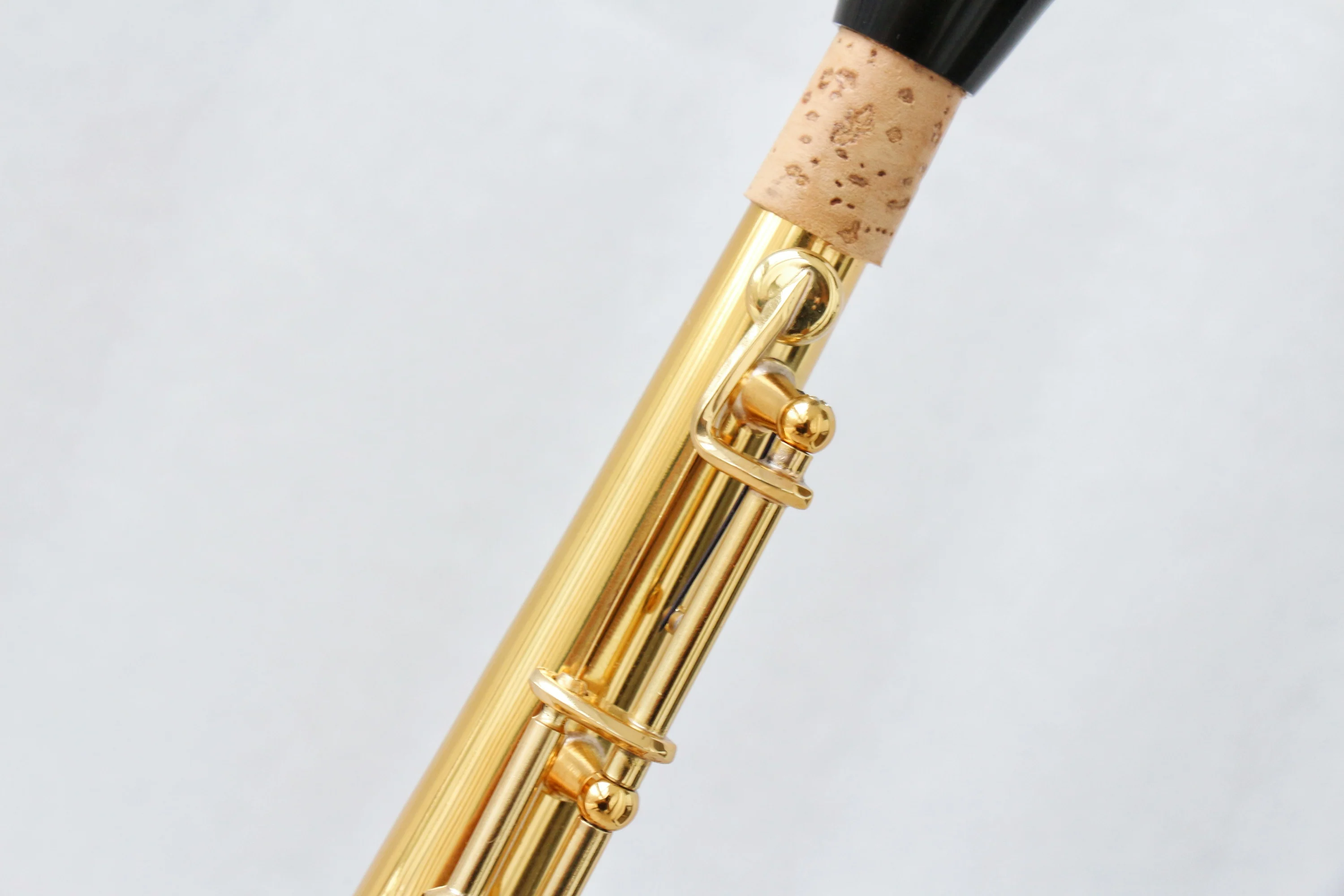 Italian Soprano Saxophone with Gold Lacquered Brass Body Bb Imported Springs Metal Resonators Shell Inlay Wind Instrument