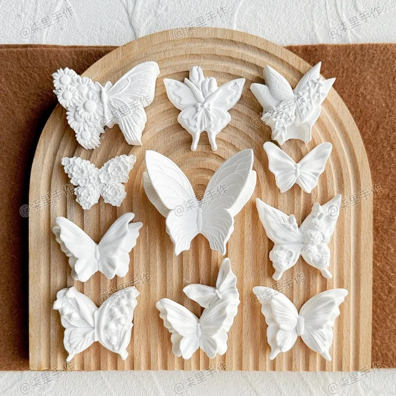 Butterfly plaster French three-dimensional relief white embryo aromatherapy trend decoration background wall decoration handmade