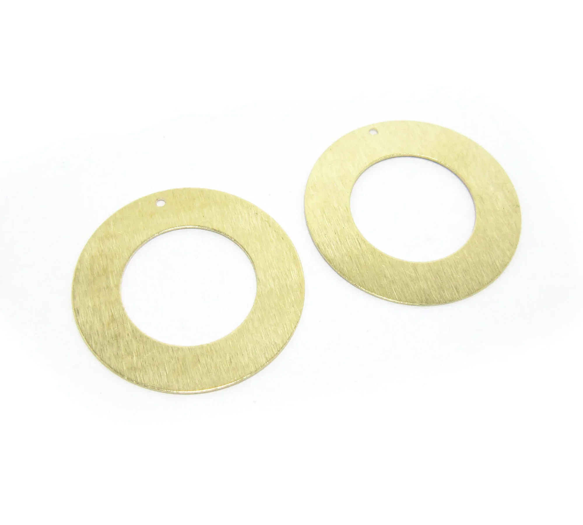10pcs Textured Round Charm, Round Circle Brass Pendant, 35mm, Necklace Pendant, Raw Brass Earring Findings, Jewelry Supply -R701