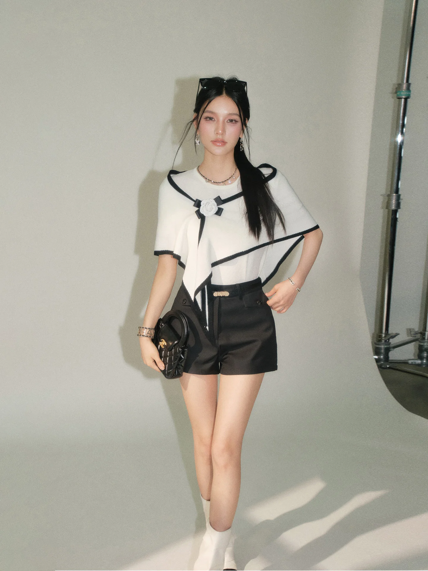 

Olivia Duo Summer New Woolen T-Shirt Set Simple Contrast Color Shoulder Shawl Two-Piece Casual Style Women's Fashion Ensemble