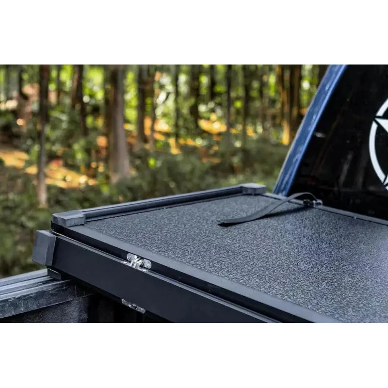 Fits the 2023 Ranger Wildtrak and the next-generation custom aluminum tri-fold hardtop rear cover with locking function.Factory