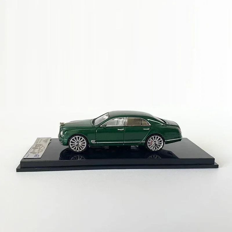 Scmodels 1:64 Model Car Mulsanne Alloy Die-cast Vehicle Collection Display - Green Coating